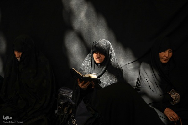 عزاداری چهارمین روزمحرم در تکیه سادات اخوی