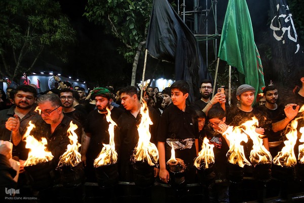 آئین مشعل گردانی عزاداران حسینی در دولت آباد تهران