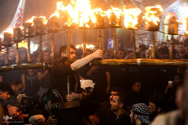 آئین مشعل گردانی عزاداران حسینی در دولت آباد تهران