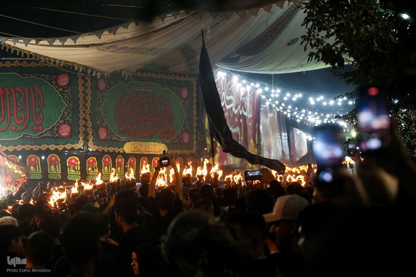 آئین مشعل گردانی عزاداران حسینی در دولت آباد تهران