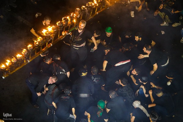 آئین مشعل گردانی عزاداران حسینی در دولت آباد تهران