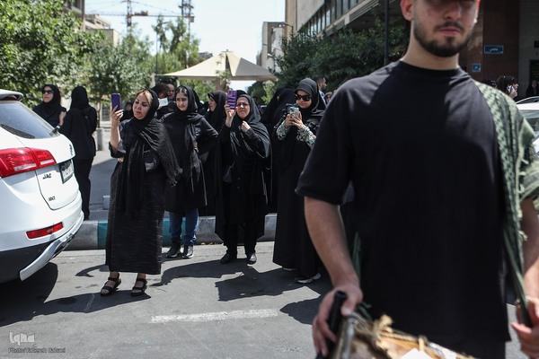 عزاداری ظهر عاشورای حسینی در تهران