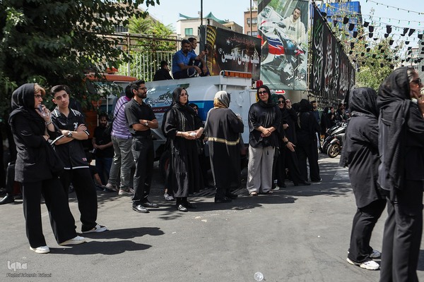 عزاداری ظهر عاشورای حسینی در تهران