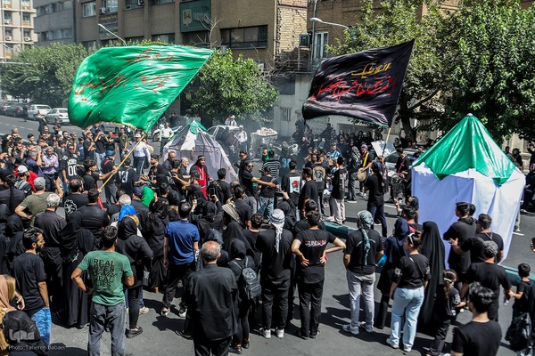 عزاداری ظهر عاشورای حسینی در تهران