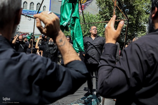 عزاداری ظهر عاشورای حسینی در تهران