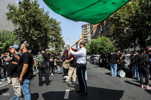 عزاداری ظهر عاشورای حسینی در تهران