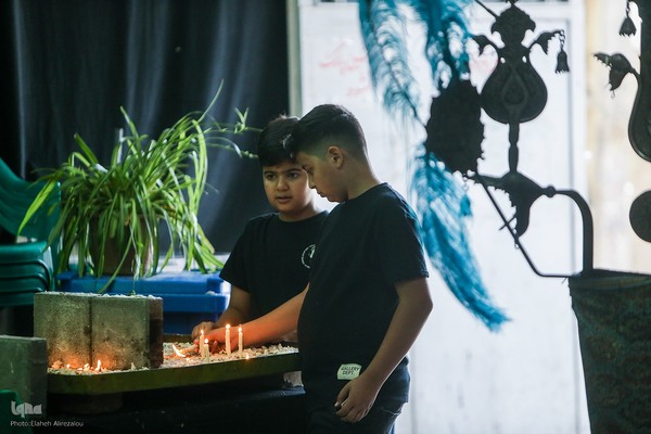 عزاداری ظهر عاشورا در محله کن