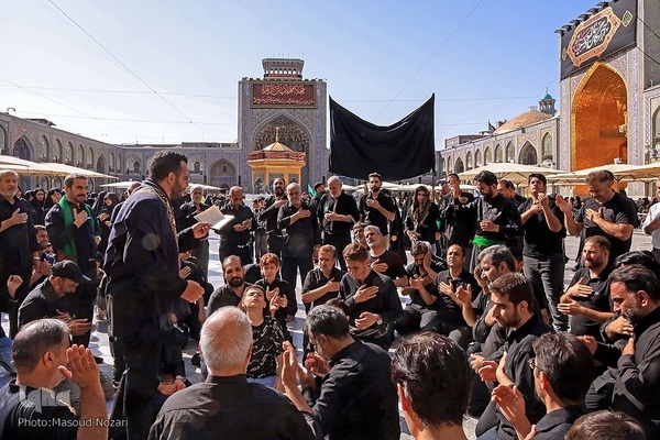 عاشورای حسینی در حرم رضوی