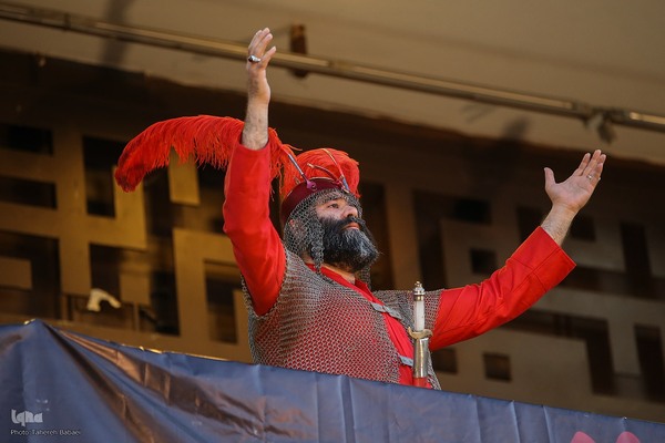 آئین خیمه سوزان در میدان امام حسین (ع)