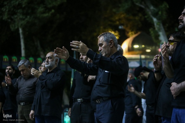 شام غریبان حسینی در محله باغ فیض