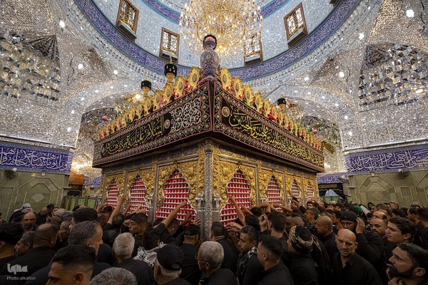 حال و هوای کربلای معلی در روز عاشورا