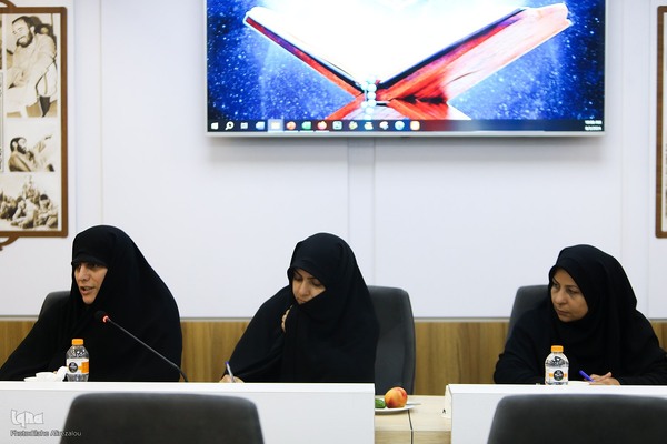 نشست هم‌اندیشی برنامه‌های قرآنی ماه صفر و پیاده‌روی اربعین