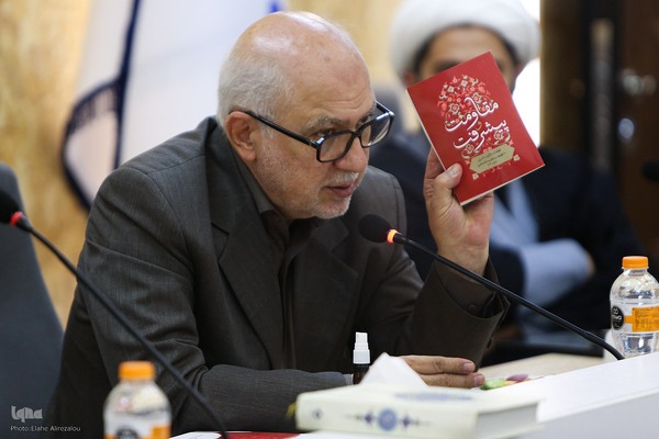 نشست هم‌اندیشی برنامه‌های قرآنی ماه صفر و پیاده‌روی اربعین