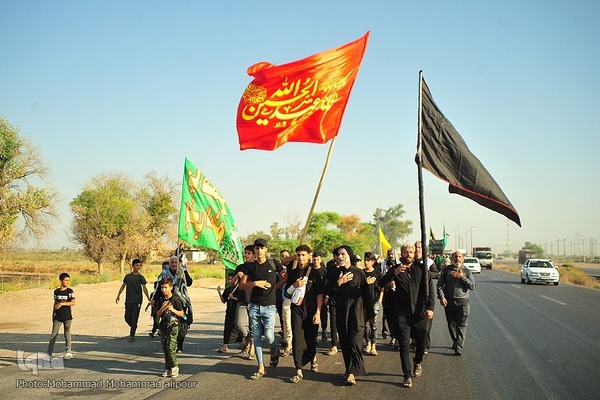 حرکت زائران اربعین از الهایی