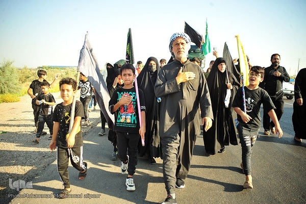 حرکت زائران اربعین از الهایی