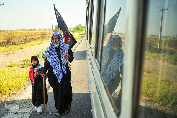 حرکت زائران اربعین از الهایی