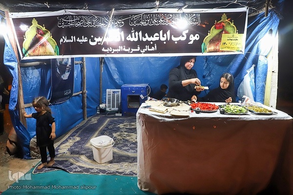 خدمت‌رسانی شبانه‌روزی مواکب حسینی به زوار در چذابه