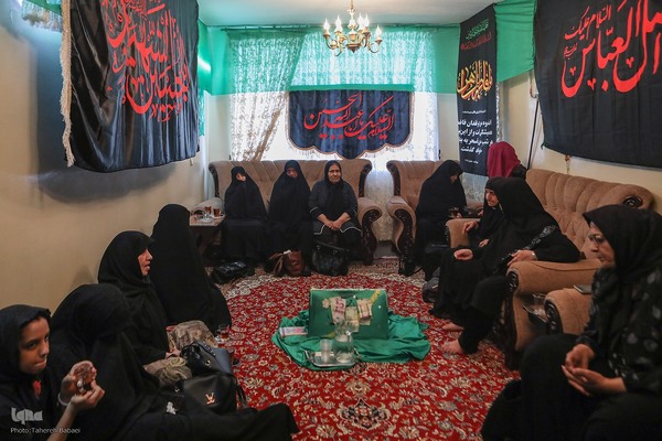 روضه ۱۰ ساله در خانه خانم زهرا رزمی‌بخشی در واوان 