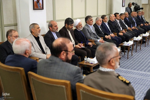 دیدار رئیس‌جمهور و اعضای هیئت دولت چهاردهم با رهبر معظم انقلاب