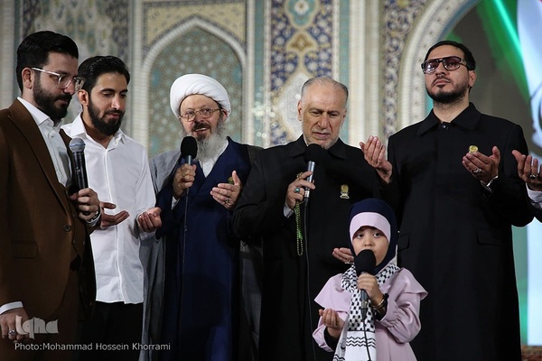 بزرگترین محفل قرآنی جهان، در حرم مطهر رضوی