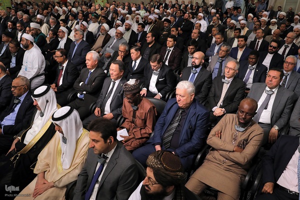 دیدار مسئولان نظام، سفرای کشور‌های اسلامی و میهمانان کنفرانس وحدت