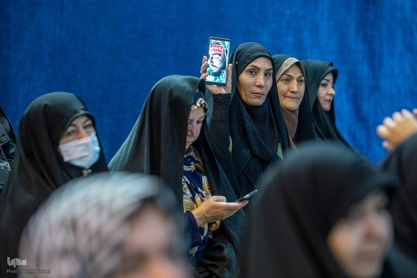 مراسم سراسری مهمانی لاله‌ها