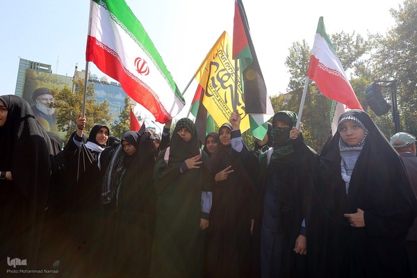 تجمع بزرگ فرهنگیان و دانش آموزان در حمایت از حزب الله لبنان