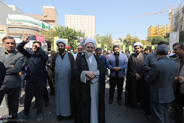 تجمع بزرگ فرهنگیان و دانش آموزان در حمایت از حزب الله لبنان