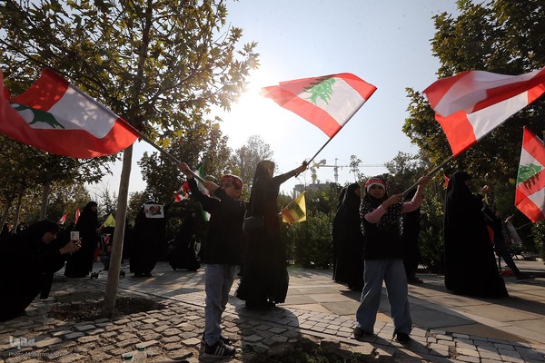 اجتماع مردمی زنان ایرانی در همدلی با بانوان لبنانی