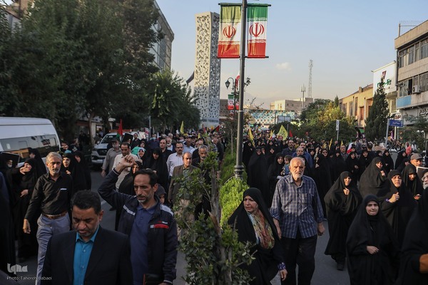 تجمع بزرگ مردم تهران برای اعلام حمایت از اجرای عملیات «وعده صادق ۲»