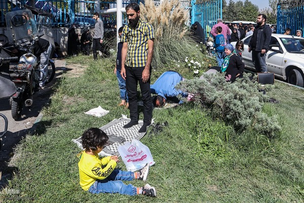 حضور پرشور مردم در نماز جمعه تهران