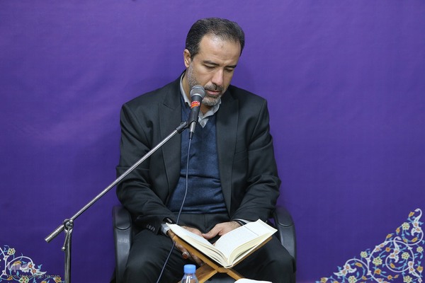 محفل ختم قرآن کریم و تجلیل از خادمان قرآن جهاددانشگاهی
