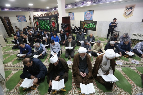 محفل ختم قرآن کریم و تجلیل از خادمان قرآن جهاددانشگاهی