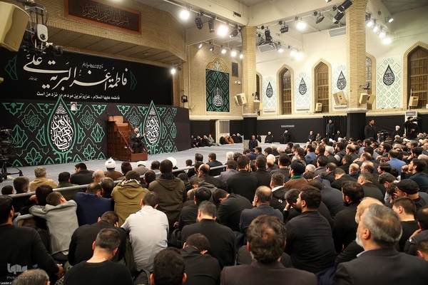 دومین شب مراسم عزاداری حضرت فاطمه‌زهرا (س) در حسینیه امام خمینی(ره)