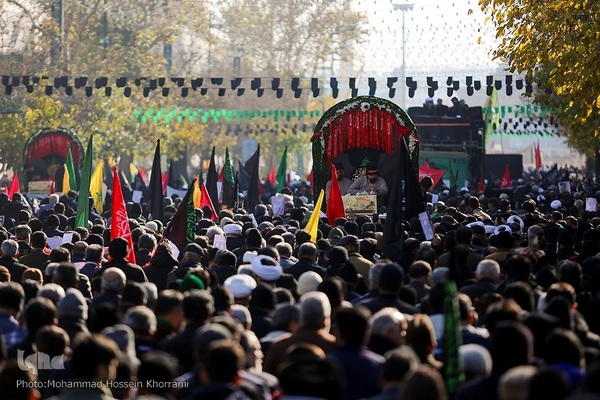 تشییع پیکرهای مطهر شهدای گمنام در مشهد