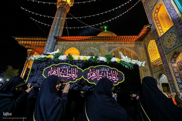 تشیع نمادین حضرت زهرا (س) در شاهچراغ(ع)