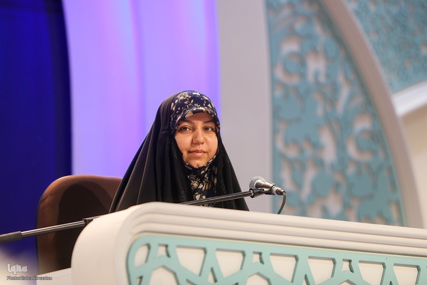 هفتمین شب مسابقات سراسری قرآن در بخش بانوان