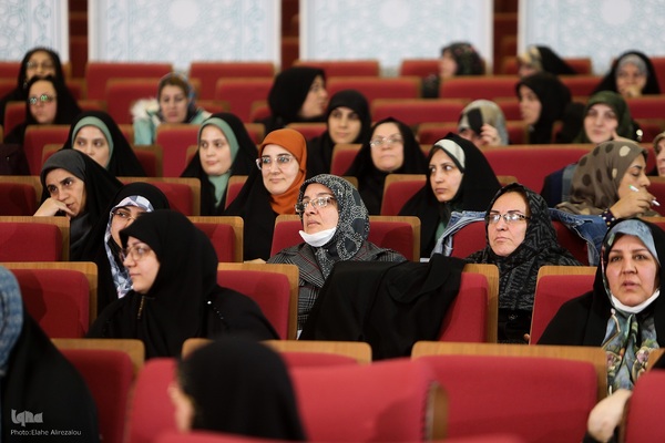 هفتمین شب مسابقات سراسری قرآن در بخش بانوان