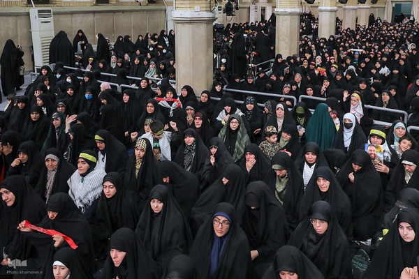 دیدار هزاران نفر از اقشار مختلف مردم درباره تحولات منطقه