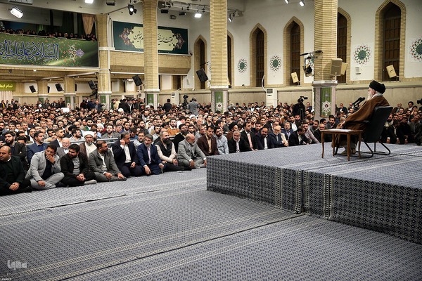 دیدار جمعی از مداحان و شاعران اهل‌بیت‌ (ع) با رهبر معظم انقلاب