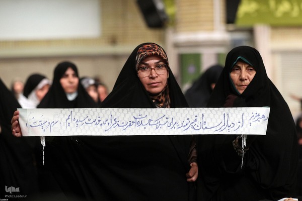 دیدار جمعی از مداحان و شاعران اهل‌بیت‌ (ع) با رهبر معظم انقلاب