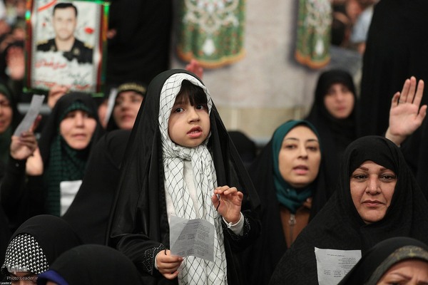 دیدار جمعی از مداحان و شاعران اهل‌بیت‌ (ع) با رهبر معظم انقلاب