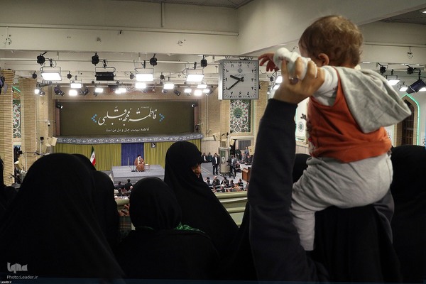 دیدار جمعی از مداحان و شاعران اهل‌بیت‌ (ع) با رهبر معظم انقلاب