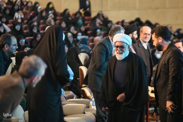 شانزدهمین همایش بانوان قرآن‌پژوه