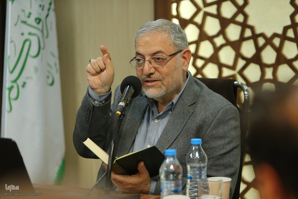 نشست هم اندیشی با اساتید جلسات قرآن کریم تهران