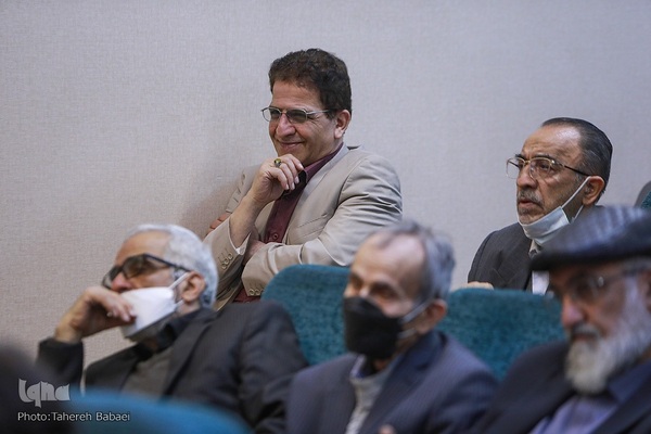 معرفی و رونمایی کتاب «کلام مبین»