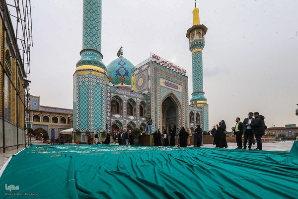 رونمایی از بزرگترین کتیبه دست‌نویس کشور در امام زاده صالح