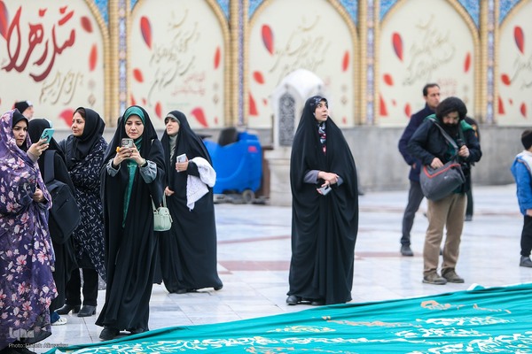 رونمایی از بزرگترین کتیبه دست‌نویس کشور در امام زاده صالح