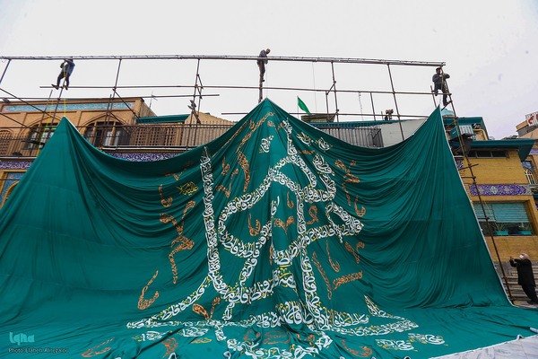 رونمایی از بزرگترین کتیبه دست‌نویس کشور در امام زاده صالح