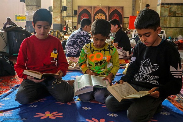  مراسم معنوی اعتکاف در شیراز